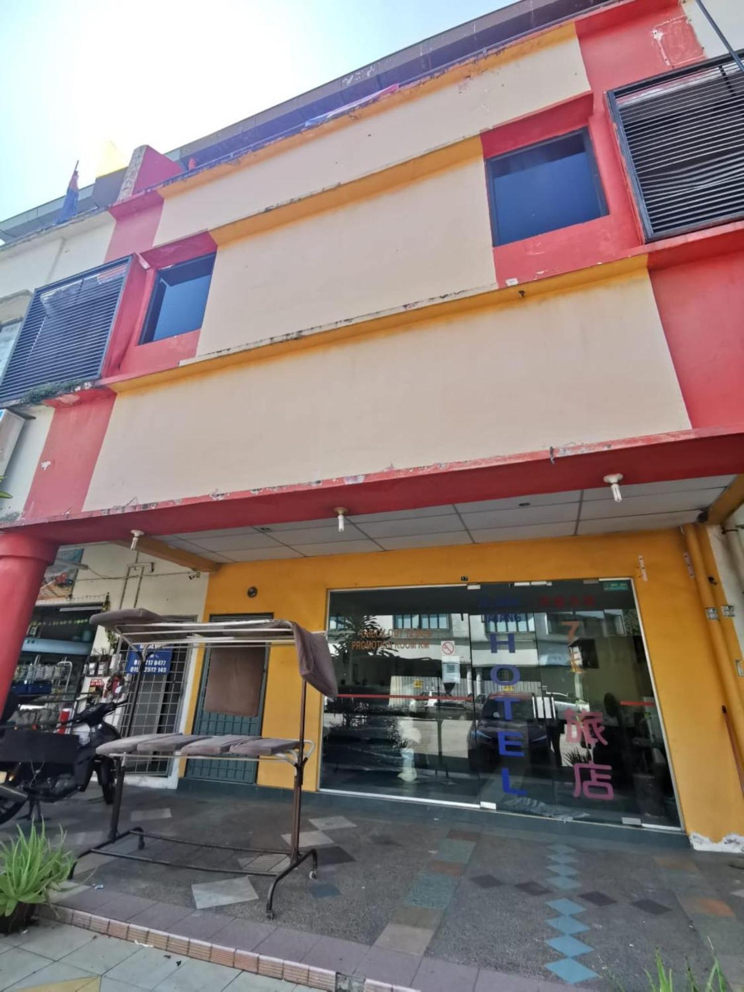 Super Oyo 90086 My Seven Days Inn Johor Bahru Buitenkant foto