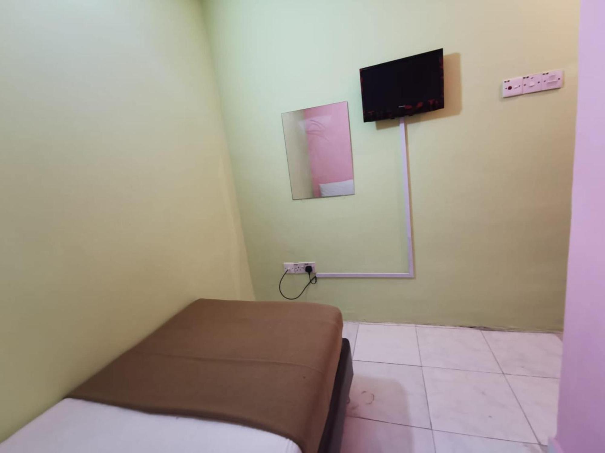 Super Oyo 90086 My Seven Days Inn Johor Bahru Buitenkant foto